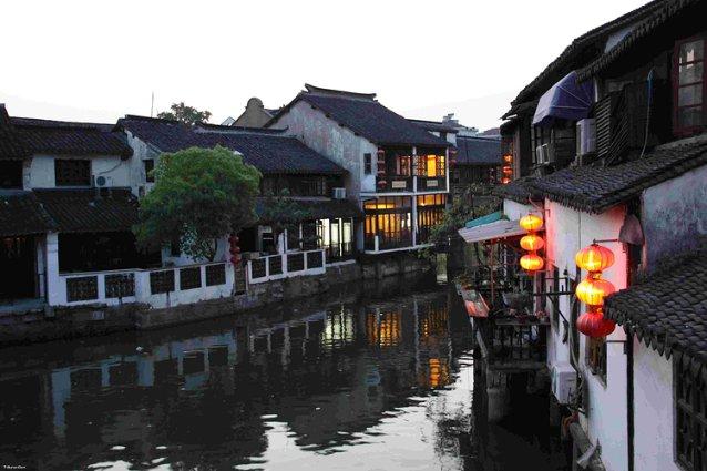 比如5瓦1安的充电器测出来1100ma正常吗?游戏画面